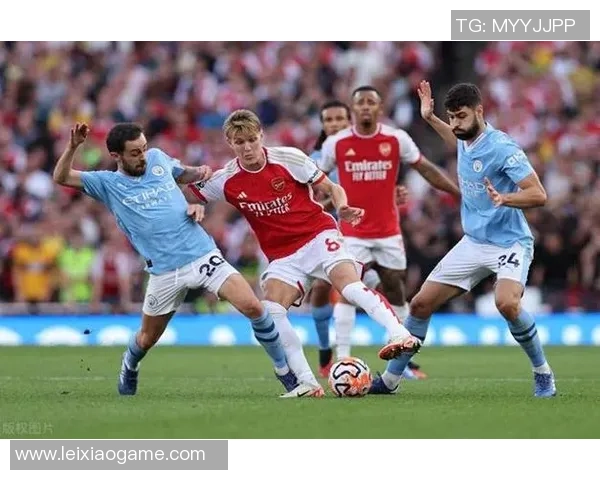 深圳足球队以71分领跑总决赛积分榜展现强劲实力